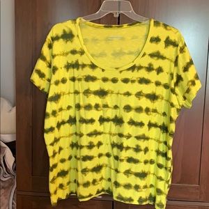 Ladies Columbia tee shirt